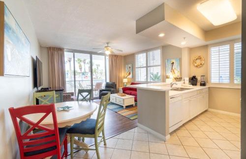 Fort Walton Beach Apartment | Pelikana Lanai