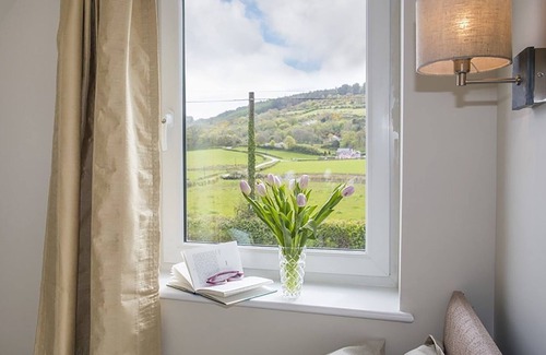 Pentraeth Cottage | PEN Y PRYS, family friendly, country holiday cottage in Red Wharf Bay