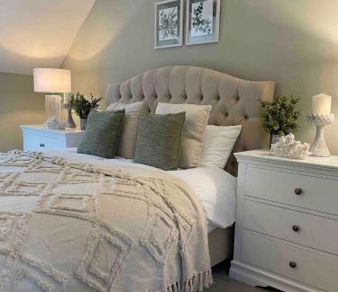 Llangollen House | Penddol Cottage Llangollen
