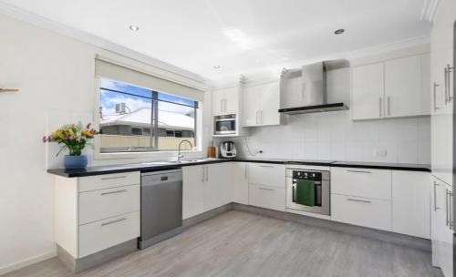 Penguin House | Penguin Retreat