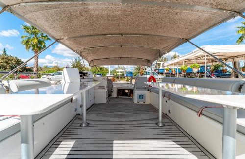Bellegarde Boat Rental | Penichette Odyssey Croisieres