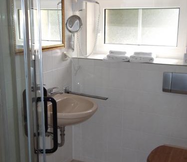 Ortslage Trotha House | Pension & Café Am Krähenberg