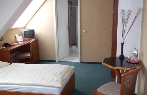 Ortslage Trotha House | Pension & Café Am Krähenberg