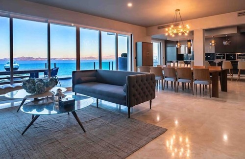 El Centenario Condo | Penthouse Coral. -Beach, Panoramic View, Elegant