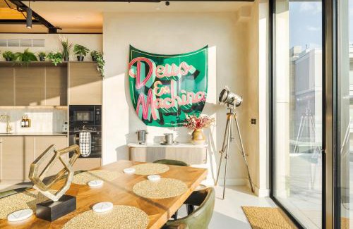 Fulham Broadway Apartment | Penthouse in Fulham West Kensington 3 Bedrooms