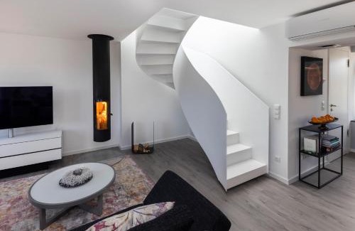 Prora Apartment | Penthouse mit Kamin, Dachterrasse, Meerblick, Gasgrill, Klimaanlage, Luxus-Design-Apartment, 2 Minuten zum Strand