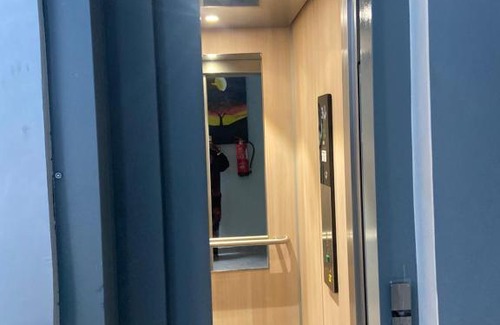 Yof Apartment | PENTHOUSE PIED DANS L'EAU