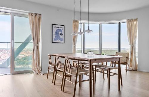 Aarhus C Apartment | Penthouse suite on 35th floor