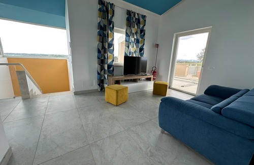 Zona XLIX Santa Maria di Galeria Bed & Breakfast | PENTHOUSE WITH EXCEPTIONAL VIEWS OF THE ROMAN COUNTRYSIDE WITH LARGE CIRCULAR TERRACE