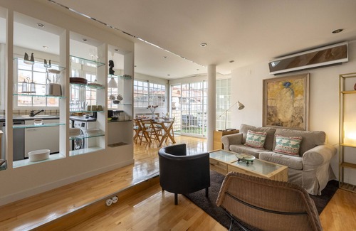 Almenara Apartment | Penthouse with large terrace and panoramic views in Madrid