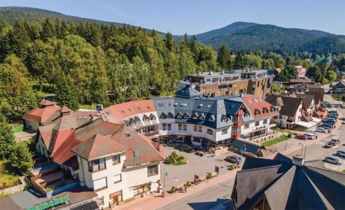 Harrachov House | Penzion Mona Rooms & Apartments