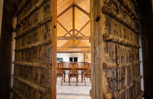 Pokolbin House | Peppers Creek Accommodation