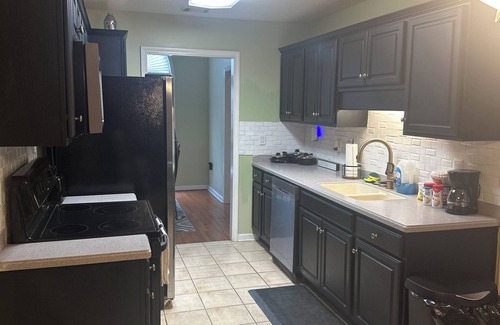 Northport House | Perfect 3-bedroom, 2 full bath home in Northport AL 7 miles from Bryant Stadium
