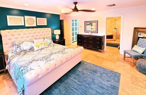 Omega Bay Estates House | Perfect 4 bed 2.5 Bth Family Vacation Home w/ Pool