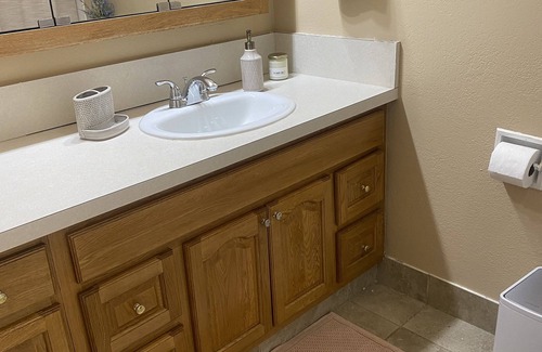 Airport Heights Community Council Condo | Perfect Condo in the UMED District