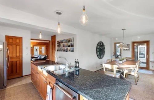 Michiana House | Perfect Family Getaway: walk to beach,fire pit, screened porch, hot tub,sunsets!