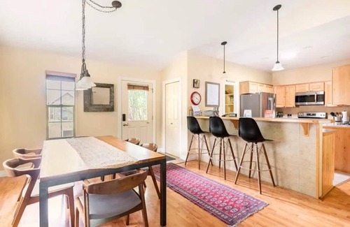 Creekside Meadows House | Perfect Family Home in Driggs 15 minutes to Grand Targhee - Hot Tub