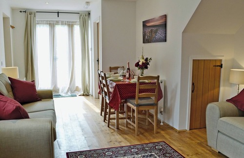 Sheffield Green Cottage | Perfect for walkers and cyclists with walks and cycle routes from the doorstep.
