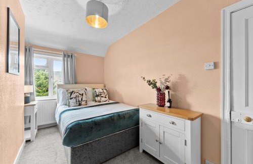 Evesham House | Perfect Home near Cotswolds - Sleeps 6