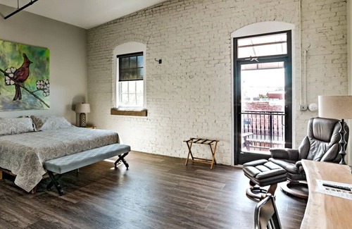 Hickory Apartment | Perfect King Suite w/ Balcony in Downtown Hickory!