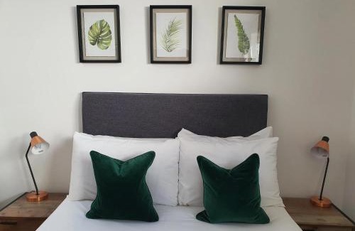Cambridge Hotel | Perfect Location City Centre Guest House Cambridge Edition By Luxiety Stays