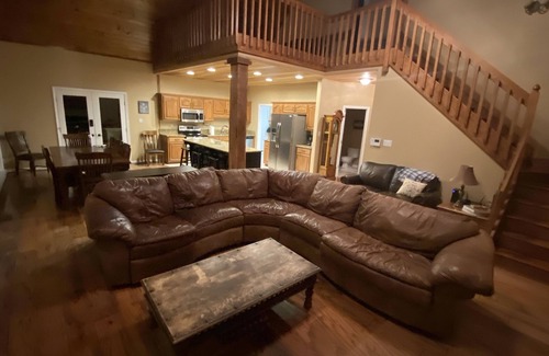 Dadeville House | Perfect location for your Lake Martin vacation!