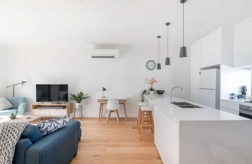 Port Melbourne House | Perfect Port Melbourne Townhouse