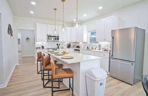 Denver Heights Cottage | Perfect Spot to Relax 4br/3ba Near Dtown Hemisfair