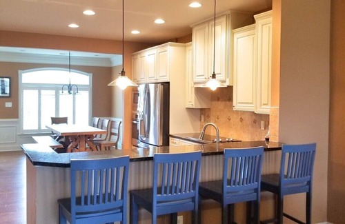 Long Neck House | Perfectly situated, great view, sleeps 10+.