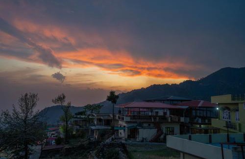 Mussoorie Hotel | PerfectStayz Paradise near Bhatta Falls