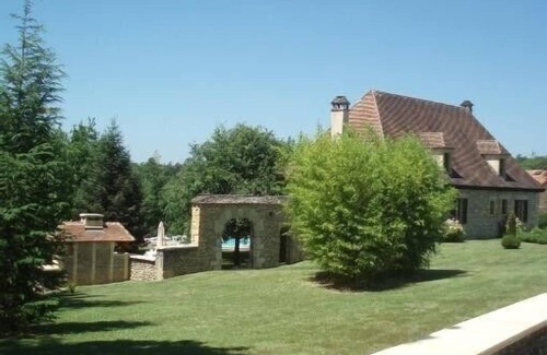 Plazac House | PERIGOURDINE STONE HOUSE CLASS 3 * GREEN FRAME WITH PRIVATE POOL.