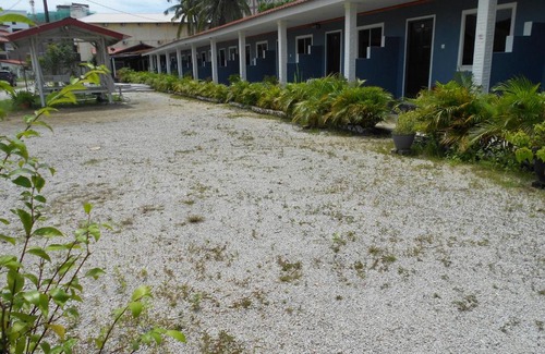 Kampung Kedawang Hotel | Perintis Motel Cenang