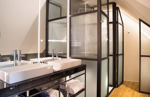 Sol Hotel | Pestana Collection Plaza Mayor