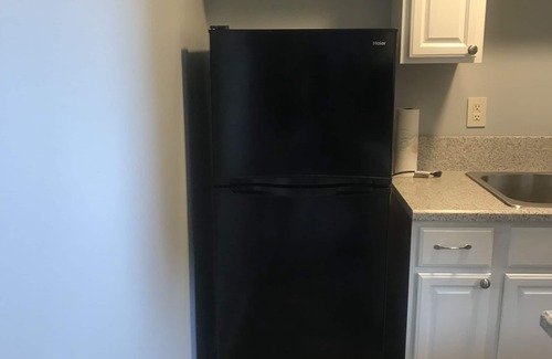 Sloans Valley Apartment | Pet Friendly 1 Bedroom Apartment; Quiet & Secluded - 1/2 hour from town