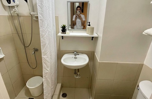 Poblacion District Condo | Pet Friendly 2BR Condo with PS4 near Abreeza Mall