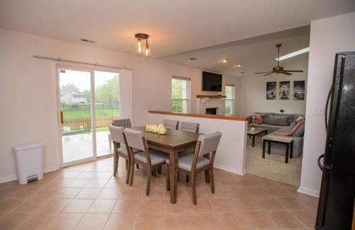 Westfield House | Pet Friendly ✨ 5 min to Grand Park ✨