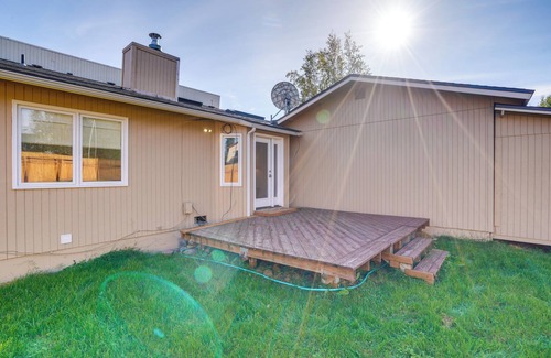 Scenic Foothills Cottage | Pet-friendly Anchorage Home - 8 Mi to Downtown!