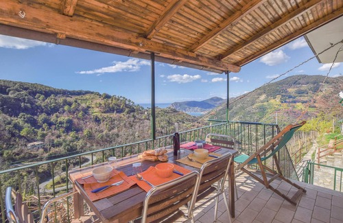 San Bernardino Apartment | Pet friendly apartment in vernazza sp