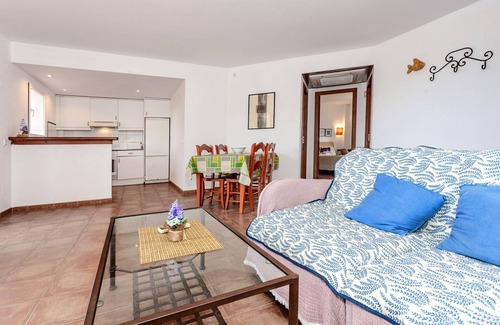 Sant Jaume Mediterrani Apartment | Pet-Friendly Apartment Son Bou by the Sea with Shared Pool & Wi-Fi