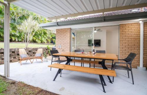 Battery Hill House | Pet Friendly Battery Hill Home away from Home