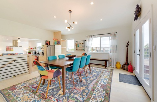 El Cerrito House | Pet-Friendly El Cerrito Home: Deck, Sauna & Views!