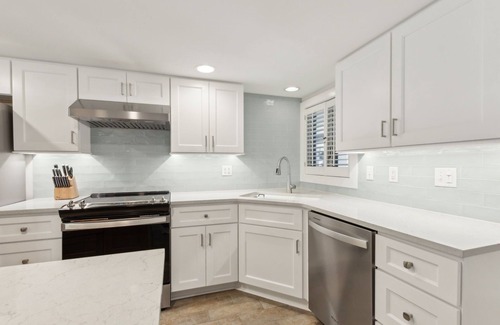 American Beach Condo | Pet Friendly | Ground Floor Sailmaker Villa | Covered Patio with Pool View