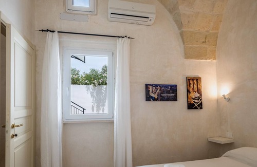 Uggiano la Chiesa House | Pet-Friendly Holiday Home Casa Papadia - Bilocale Oleandro with Pool & Wi-Fi