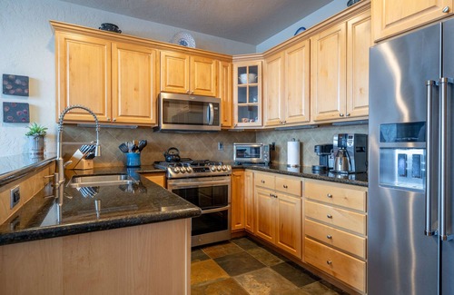 Winter Park House | 🐾 PET-FRIENDLY | Lakota Antlers 300 | Alpenglow Hot Tub Views | Game Room!