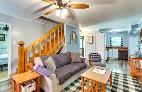 Murphy House | Pet-Friendly Murphy Home Grilling Deck and Fire Pit