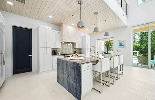 Hammocks of Seagrove House | Pet Friendly! Private Pool! Walk to Beach! Luxury 30A! Salty Days!