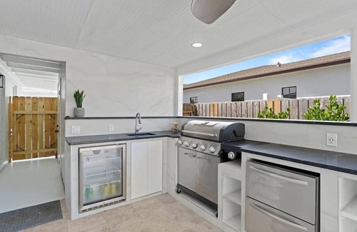 Parker Ridge House | Pet Friendly Pool Home - Close to Intracoastal