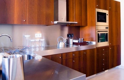 Salgados House | Pet-friendly Property! TWO Comfortable 3BR Villa with Private Pool, Full Kitchen