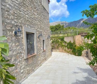 Beniarbeig Villa | Pet friendly villa 10 minutes from the beach
