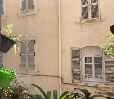 Quartier du Panier Apartment | Petit Boucan 47m2 Dans le coeur du Panier